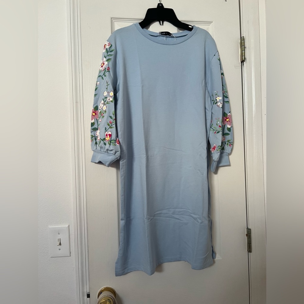 COPY - Pastel blue oversized sweater dress with flowers